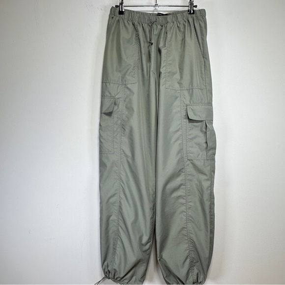 Bluenotes Pants - Bluenotes Cargo Parachute Pants Nylon Tech Wide Leg Olive Gray Size M
